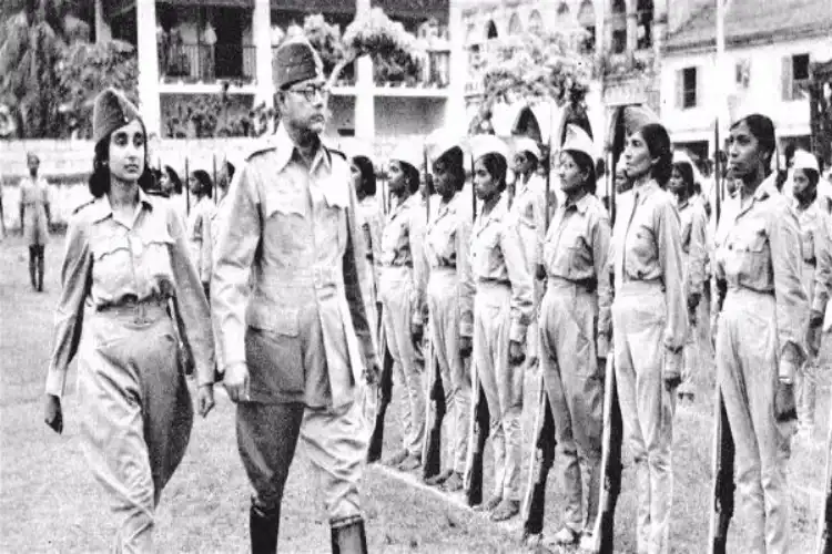 Capt Lakshmi Sehgal with Netaji Subhash Chandra Bose