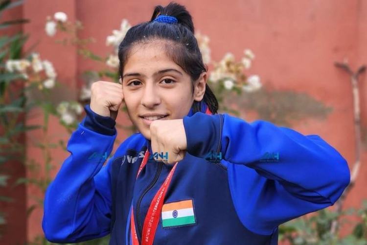 Ayeera Chisti - first girl from J&K to represent India at the World Jr Wushu Championship (Picture Courtesy: Twitter)