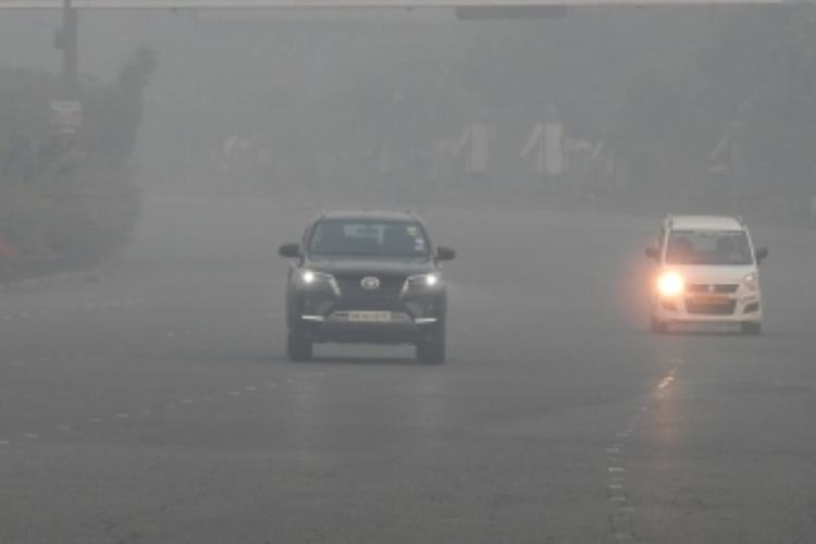 Delhi's air quality continued to remain poor 