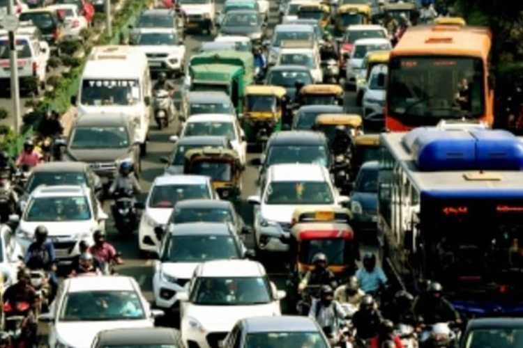 BS-3 petrol and BS-4 diesel vehicles have been prohibited in Delhi till December 9