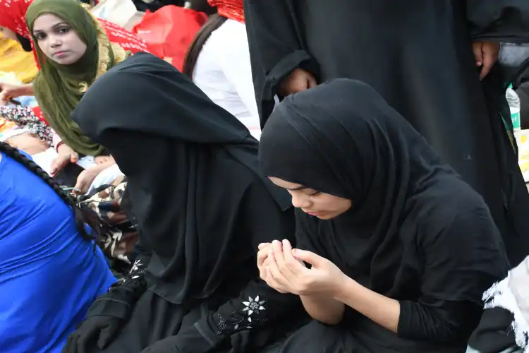 Representational image: Muslims praying (Ravi Batra)