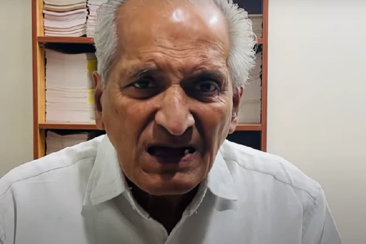 Prof VK Tripathi 