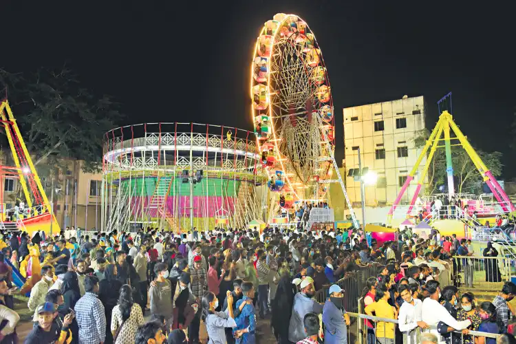 Giant wheel in Numaish