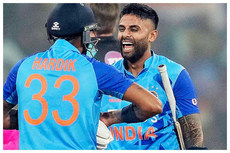 India beat NZ by six wickets to level the three-match T20I series