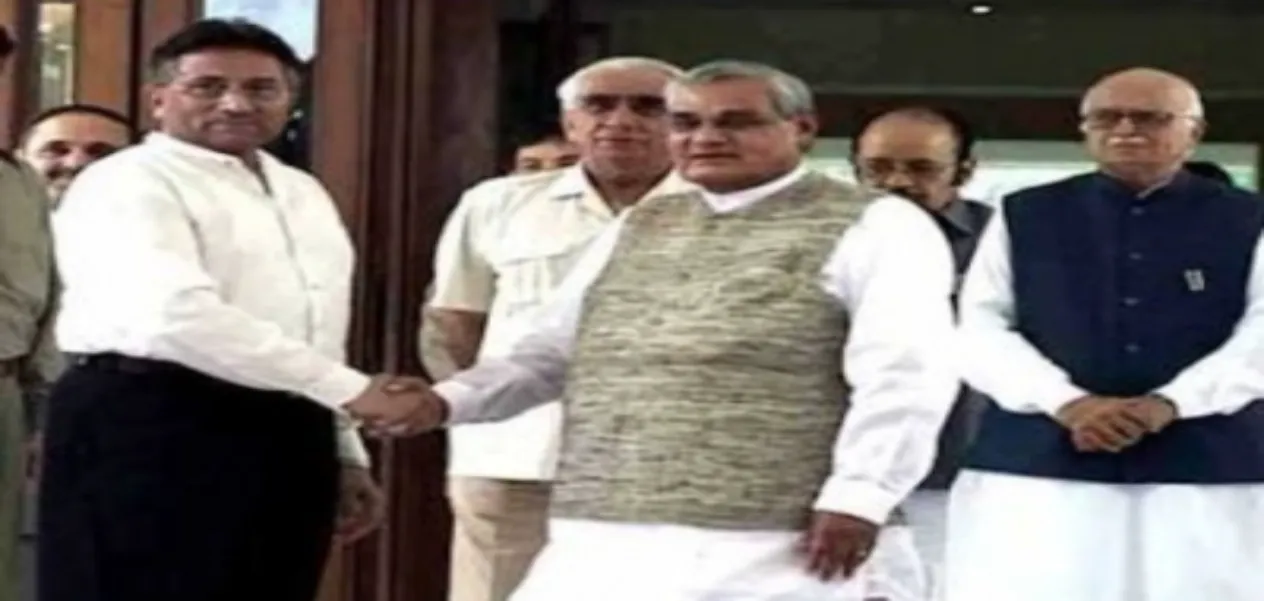 (File photo) Musharaff's meeting with the then Prime Minister Atal Bihari Vajpayee