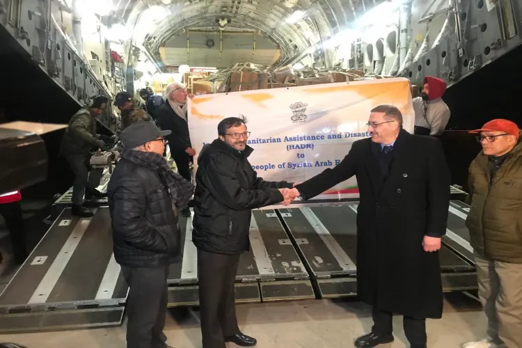 Received at Damascus airport by Deputy Syrian Minister of Local Administration & Environment Moutaz Douaji receiving the relief supplies from India ar damascus airport (Twitter MEA).