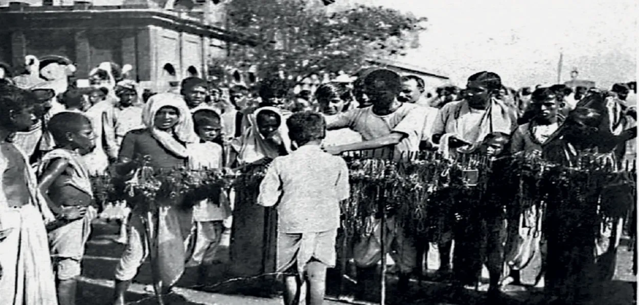 Rabindranath Tagore's Hindu-Muslim Raksha Bandhan festival