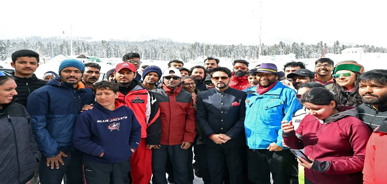 Kashmiri youth at the opening of Winter sports ar Gulmarg