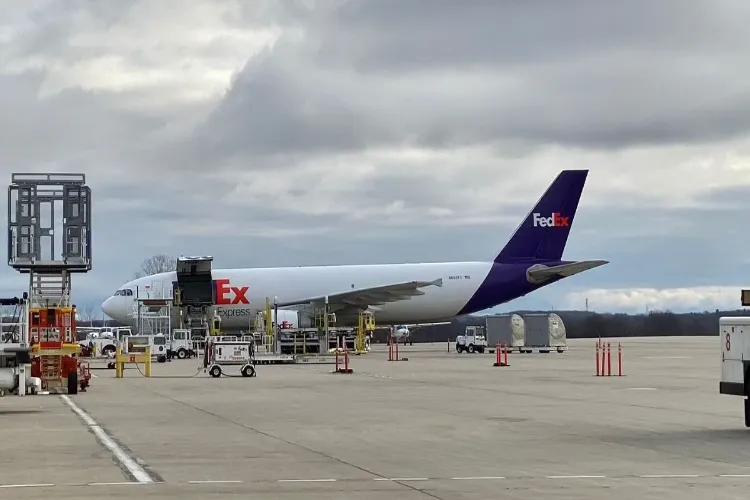 FedEx aircraft