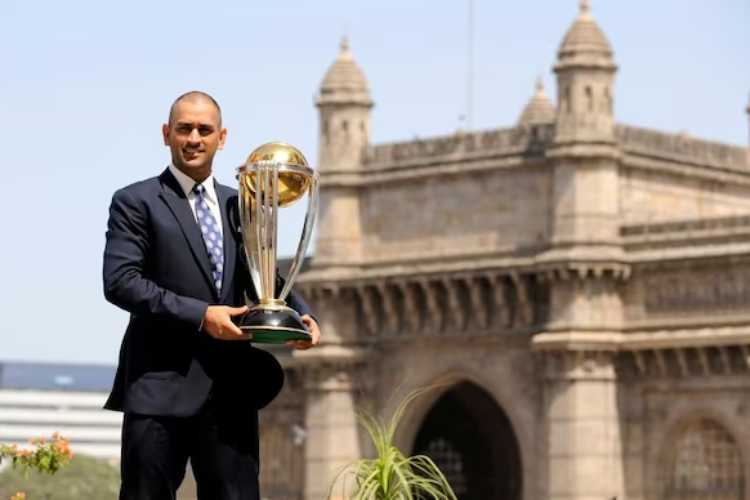 MS Dhoni with the World Cup in 2011
