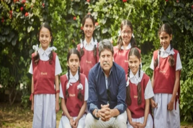 NGO khushi kids with Kapil Dev 