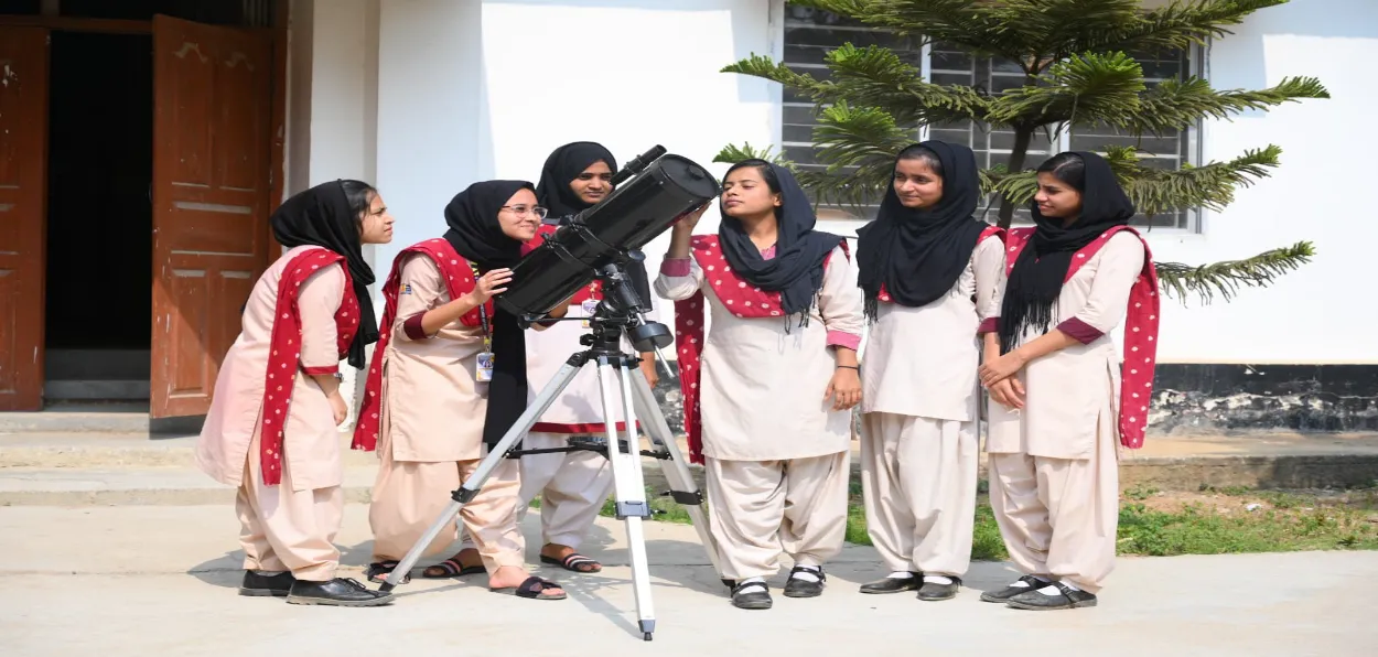 Students of Maryam Ajmal Women’s College of Science and Technology attending a science class