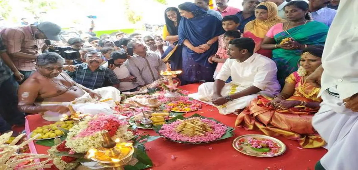 An ideal scene of harmony: a Hindu wedding being performed in a mosque in Kerala