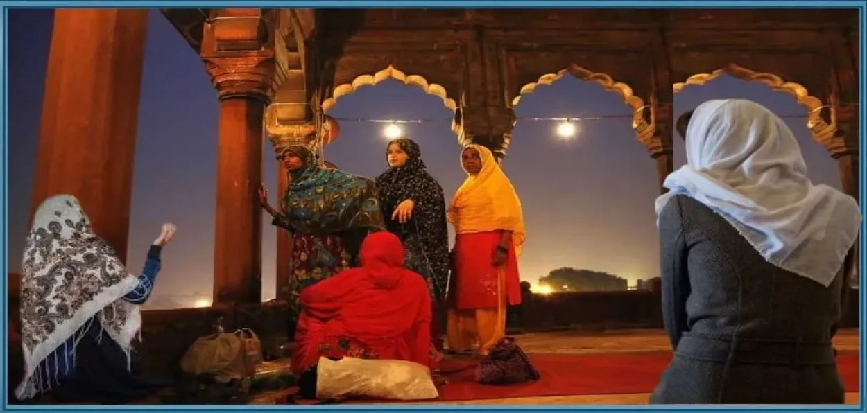 Muslim women in a mosque in India