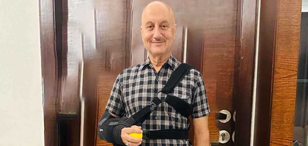 Anupam Kher after his injury