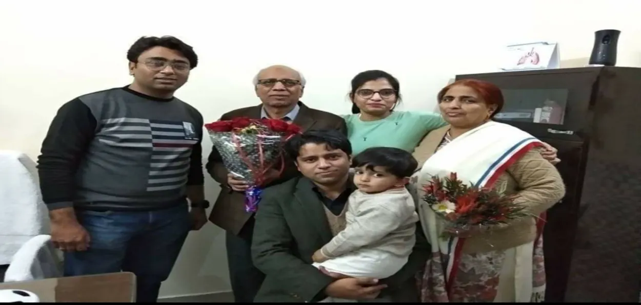 Abbaji's family: author Saquib Salim with his parents and other members of his family