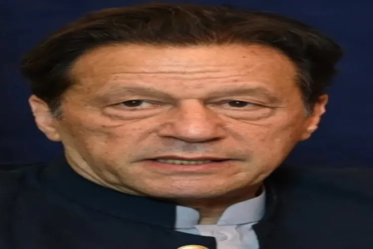 Pak’s anti-corruption body summons Imran Khan and Bushra Bibi in £190m case