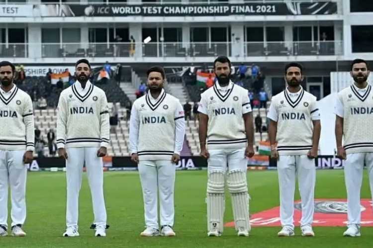 Indian players wearing black armbands to pay respect to victims of Odisha train tragedy