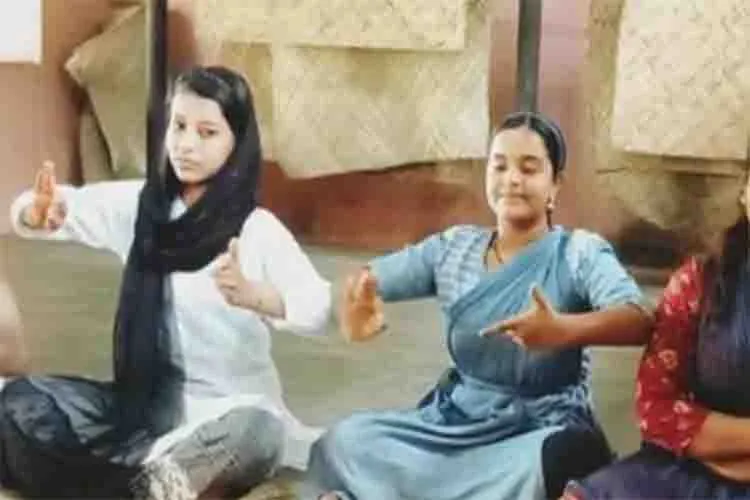 Saabri Nizam at Kalamadalam