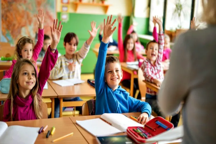 Students participating in classroom discussion 
