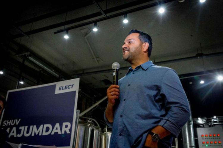 Indo-Canadian candidate Shuvaloy Majumdar has secured a seat in the House of Commons 