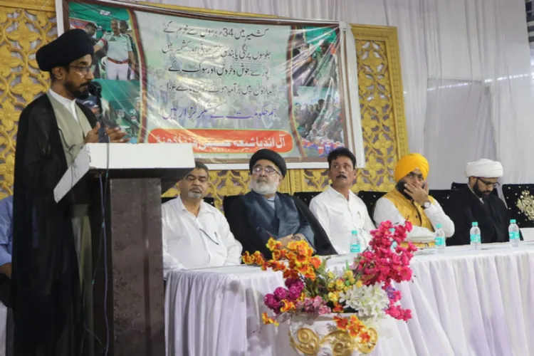 The Shia community praised the central and J-K administration for lifting the ban on Azadari processions