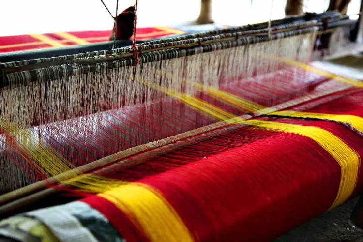 The national Handloom Day was first celebrated on 7th August, 2015 to commemorate the Swadeshi Movement 