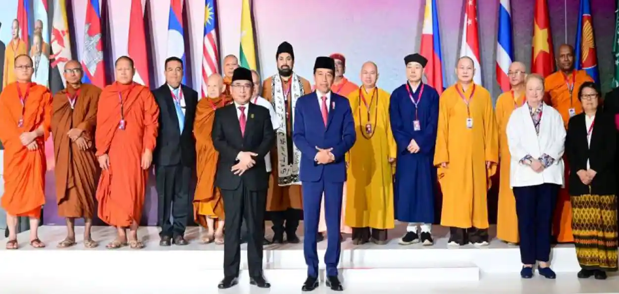 Haji Syed Salman Chisty with other participants in the ASEAN inter-religious meeting in Jakarta