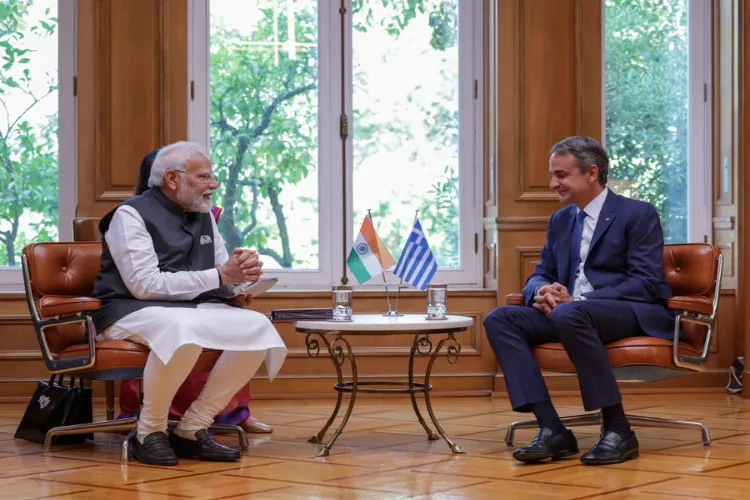 PM Narendra Modi with the Prime Minister of Greece, Kyriakos Mitsotakis 