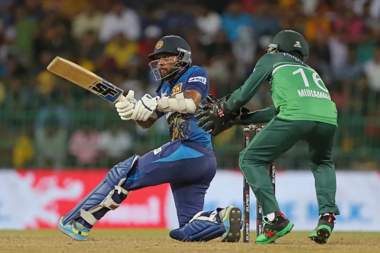  Sri Lanka's Kusal Mendis plays a shot during the Super Fours match against Pakistan in the Asia Cup 2023, at R.Premadasa Stadium, in Colombo on Thursday. 