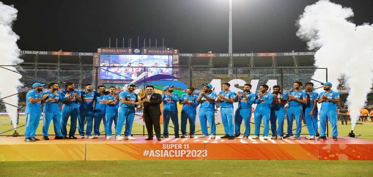 Skipper Rohit Sharma receives Asia Cup Trophy from Jay Shah, BCCI President at Colombo