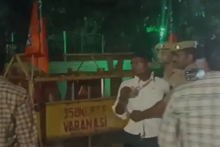 Police officers caught this youth for breaching PM Modi's security in Varanasi