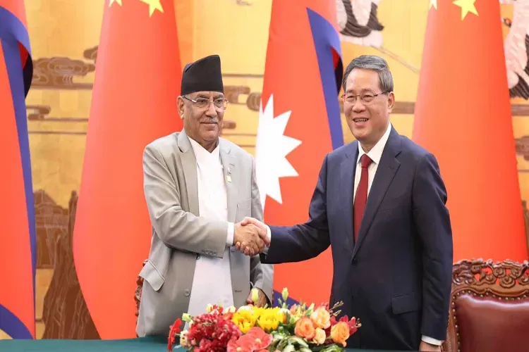 Nepal's Prime Minister Pushpa Kamal Dahal with his Chinese counterpart Li Qiang