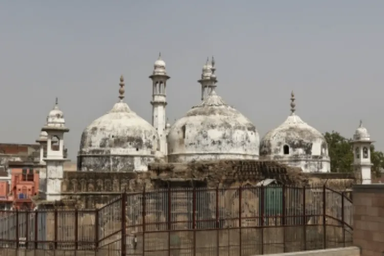 Kashi Vishwanath temple and Gyanvapi mosque land dispute has not been resolved yet