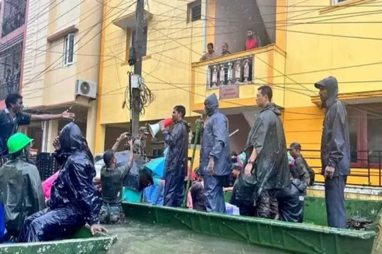  Indian Army rescuing people from the waterlogged areas of the Mugalivakkam and Manapakkam areas in Chennai