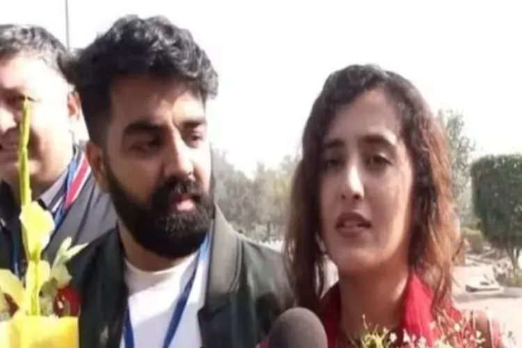 Sameer Khan, a resident of Kolkata with his Pakistani fiancee, Javeria Khanum