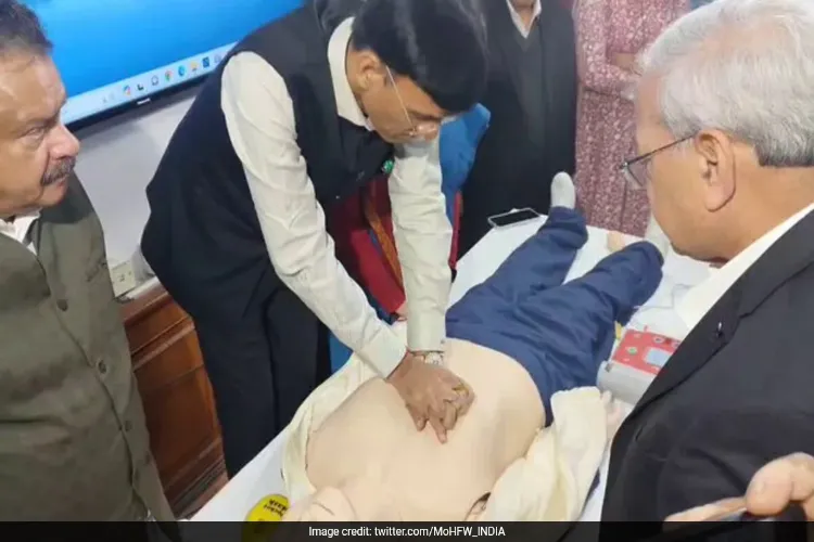 Union Health Minister Mansukh Mandaviya demonstrating the CPR technique 