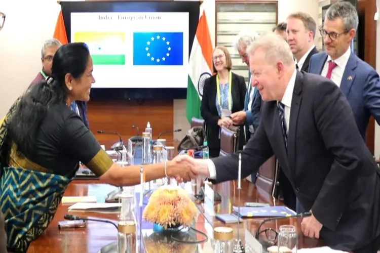 Minister of State for Agriculture Shobha Karandlaje and European Commissioner for Agriculture Janusz Wojciechowski