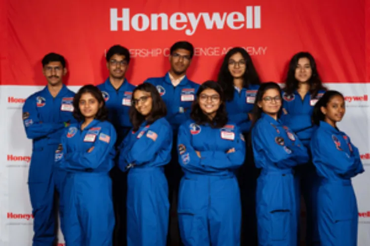 Indian students went to the US Space & Rocket Center