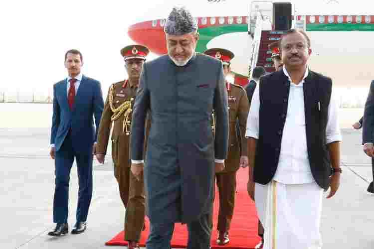 V Muraleedharan, Minister of State (MoS) for External Affairs  welcoming Sultan of Oman Haitham bin Tarik