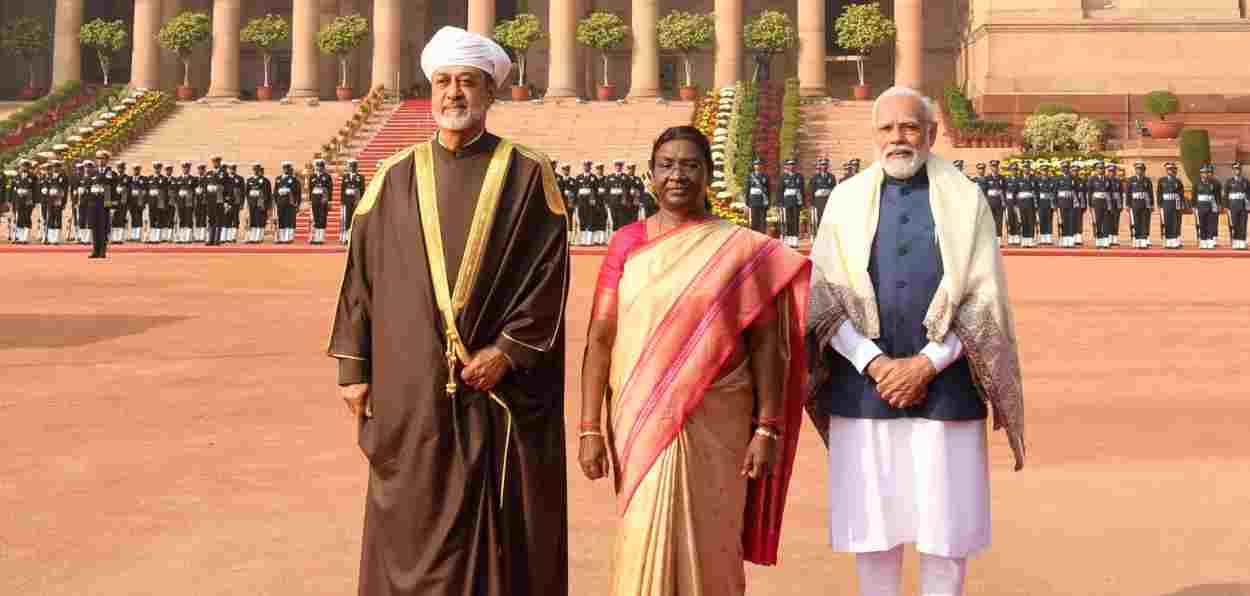 The Sultan of Oman Haitham bin Tarik Al Said with President Ddroupadi Murmu and Prime Minister Narendra Modi at Rashtrapati Bhavan