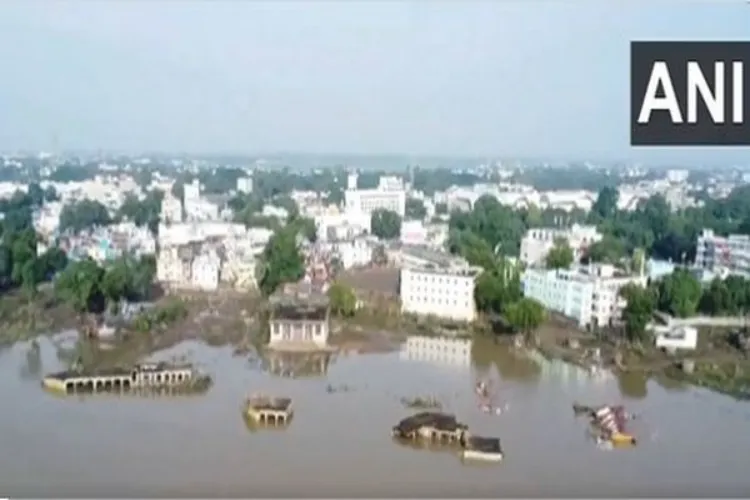 Buildings submerged in water in Tamil Nadu