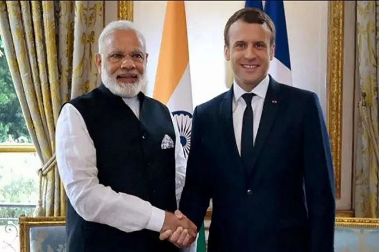 Prime Minister Narendra Modi with French President Emanuel Macron
