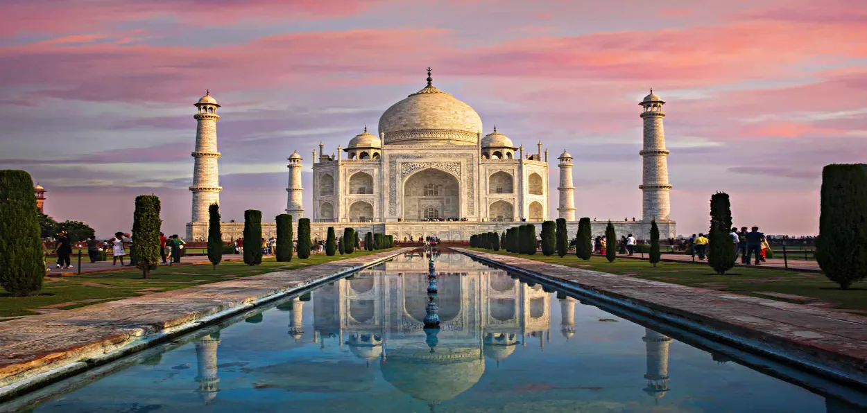 The Taj Mahal, a fine example of Islamic achiterture