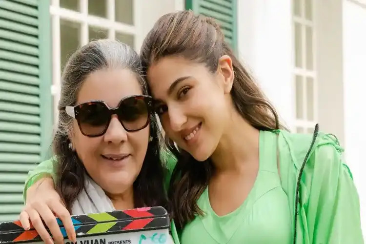 Actress Amrita Singh and her daughter Sara Ali Khan