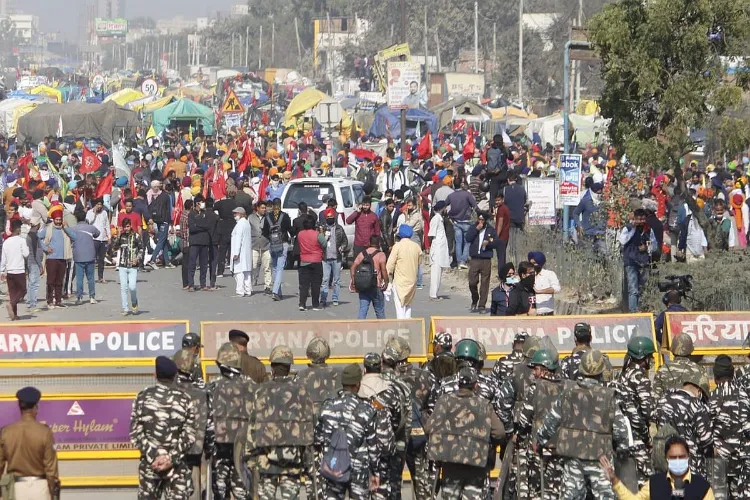 Police detained several protesting farmers
