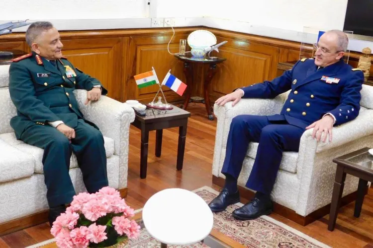French Navy Chief Admiral Nicolas Vaujour with Indian Chief of Defence Staff General Anil Chauhan