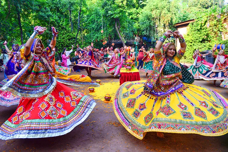 Gujarat’s most famous Garba dance