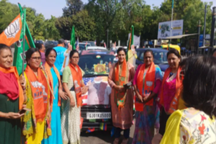 Some of the NRIs who are participating in the car rally in Gujarat to support PM Modi