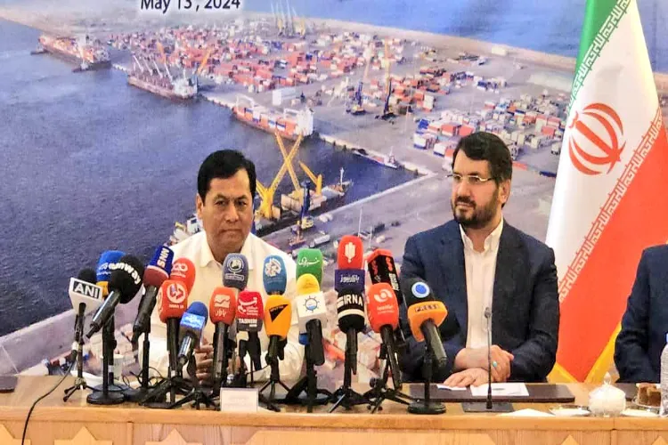 Minister of Ports, Shipping and Waterways Sarbananda Sonowal, with his Iranian counterpart Mehrdad Bazrpash in Tehran